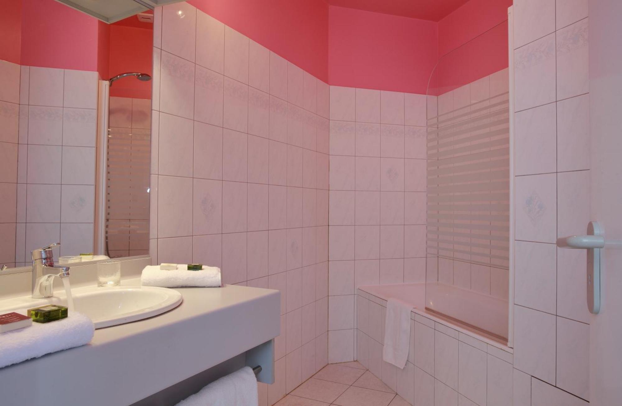Sure Hotel By Best Western Saint-Quentin Ouest Holnon Kültér fotó
